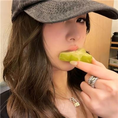 阴目侦信